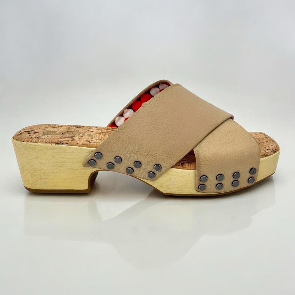 KORKS Draya Platform Crisscross Sandal in Tan Faux Leather NEW